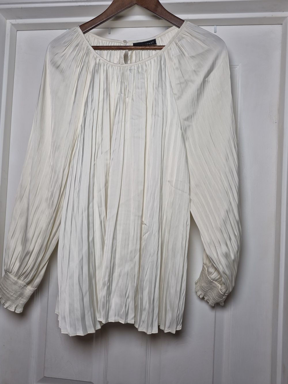 Lane Bryant Cream Pleated Long-Sleeve Blouse 14/16